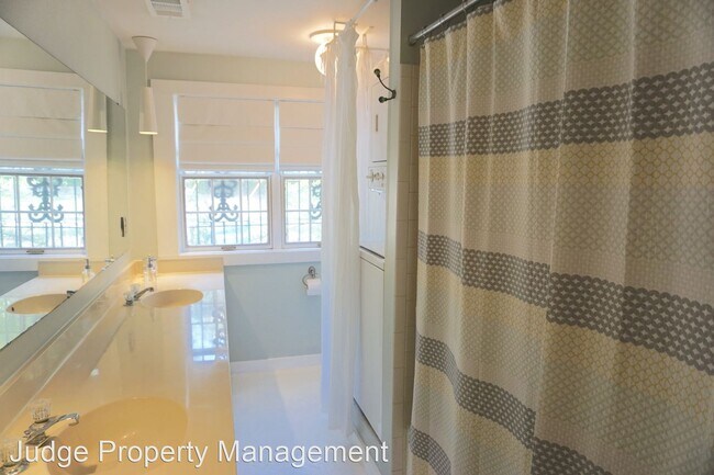 Building Photo - 317 E Broad St