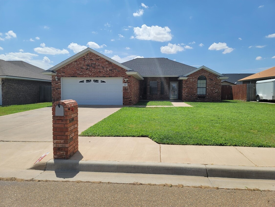 Primary Photo - 4520 Sandstone Dr