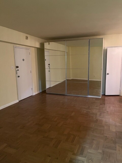 mirrored armoire + entry door - 2500 Q St NW