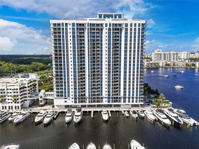 Foto del edificio - 17301 Biscayne Blvd