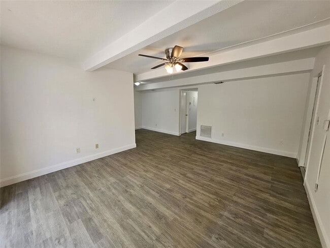 Building Photo - 1045 S Flagler Ave