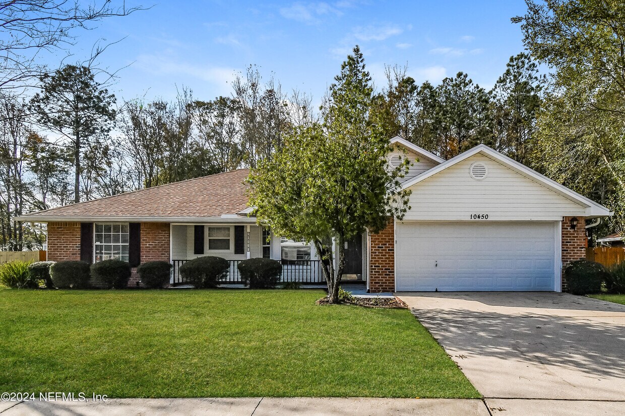 Foto principal - 10450 McGirts Creek Dr