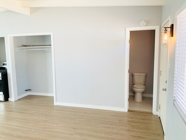 Building Photo - Pueblo- 55541