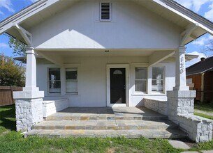 Building Photo - 120 N Edgewood St