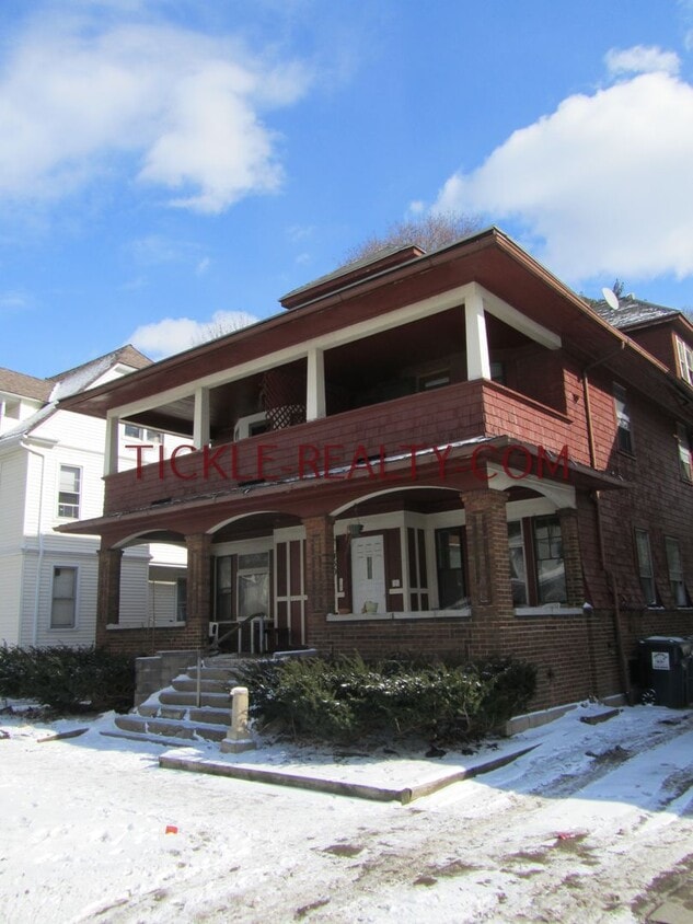 Primary Photo - 450 Meigs-VR