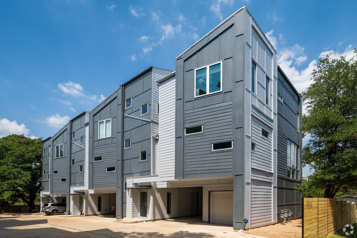 Foto principal - 1500 Summit St