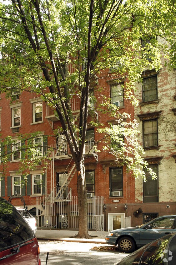 Foto del edificio - 243 E 31st St