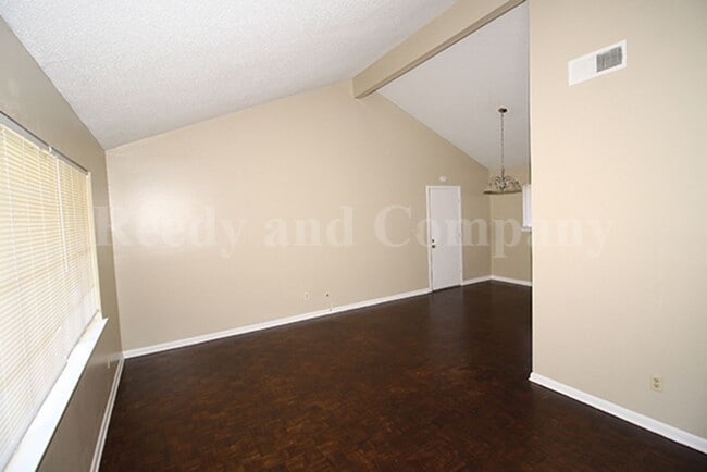 Building Photo - 4558 Almo Ave