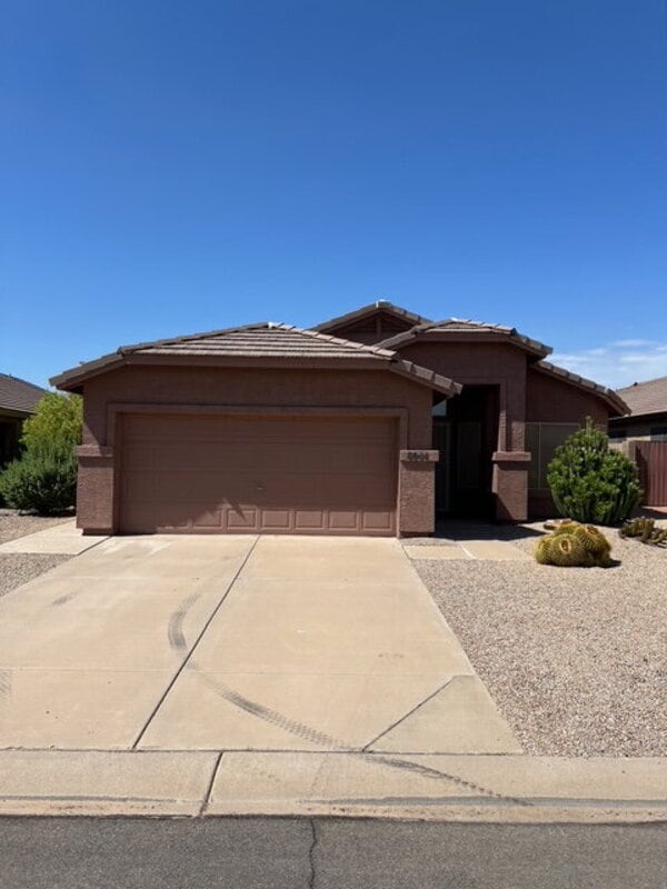 Building Photo - 8944 E Red Mountain Ln