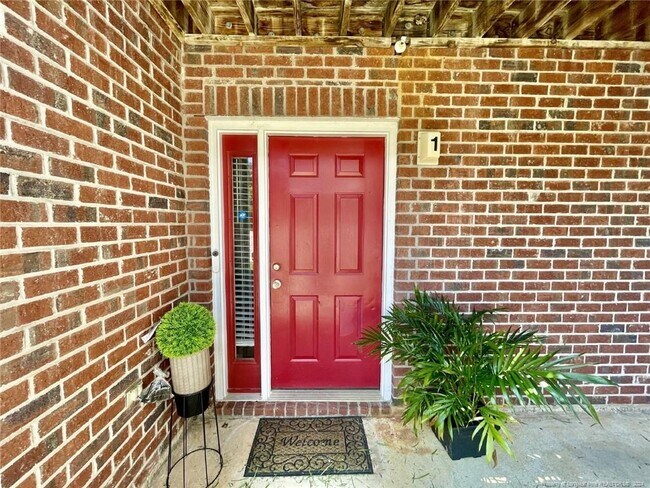 Foto del edificio - 300 Bubble Creek Ct
