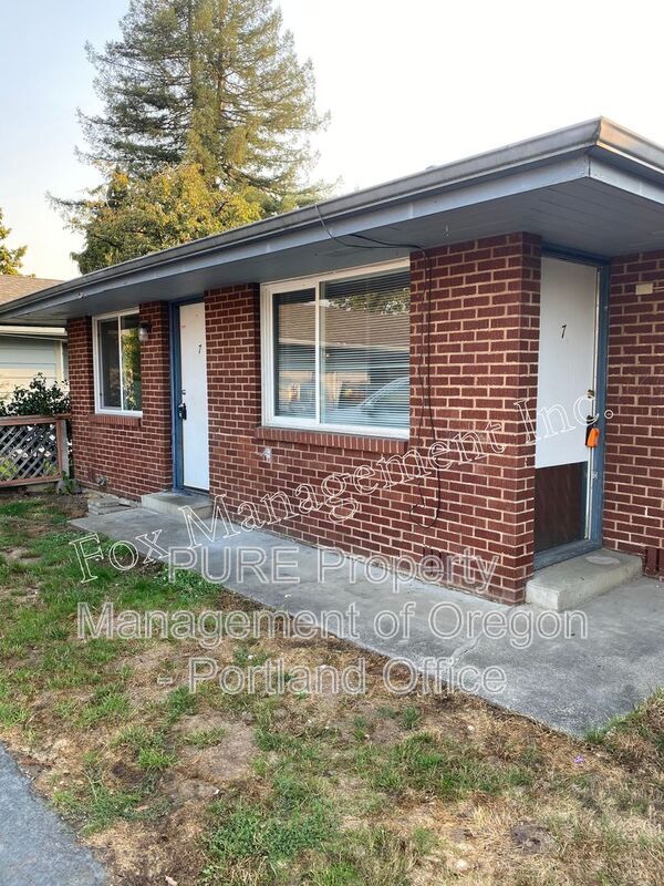 Foto del edificio - 1049 SE Walnut St