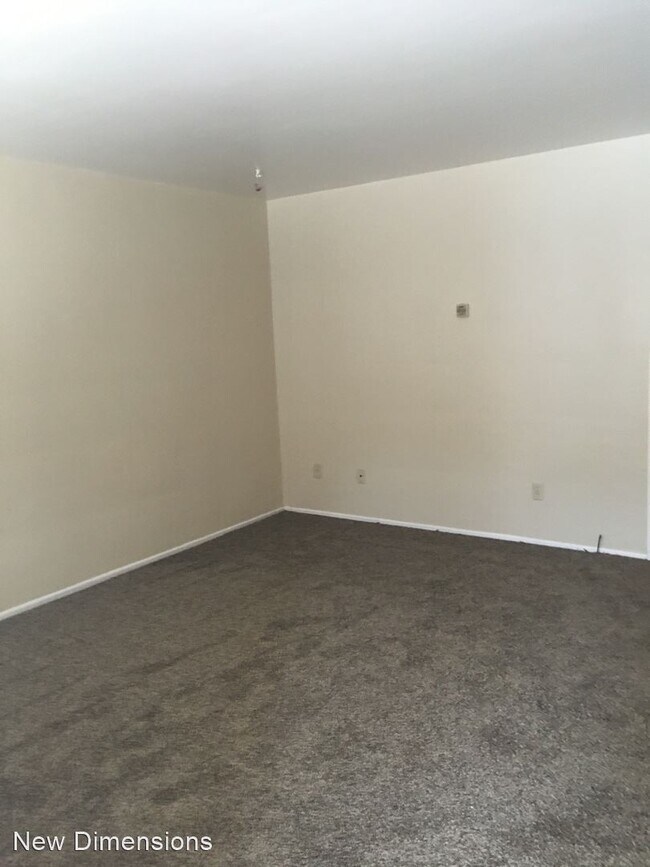 Building Photo - 2 br, 1 bath House - 453 Linden St.