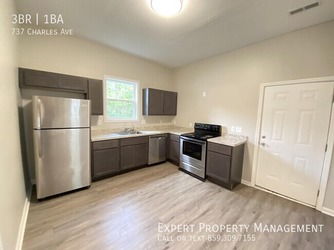 Foto del edificio - 737 Charles Ave