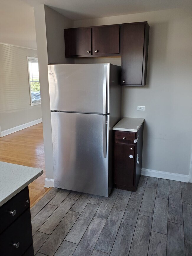 Foto del edificio - 5641 W Carmen Ave