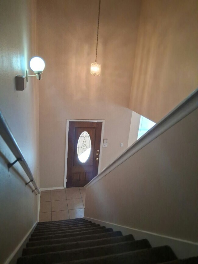 Foto del edificio - 874 Fillmore Dr