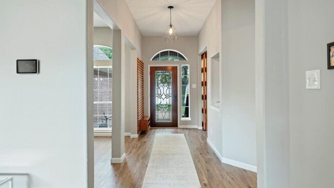 Foto del edificio - 6163 Darlington Ct