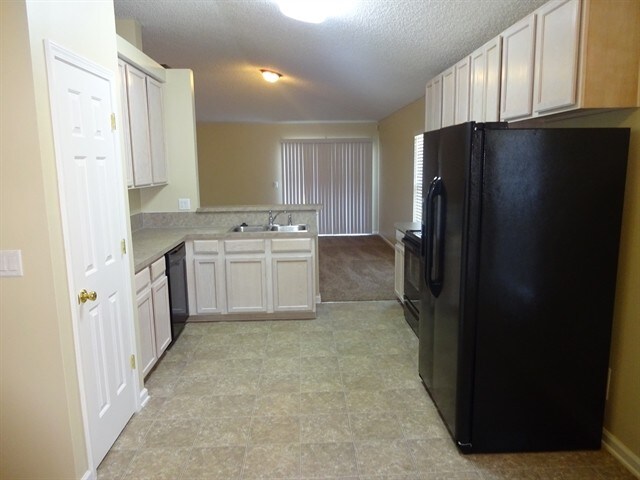 Foto del edificio - 3480 Waterford Oaks Dr