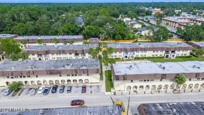 Building Photo - 1540 El Prado Rd