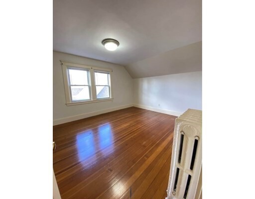 Building Photo - 3 Meader Rd