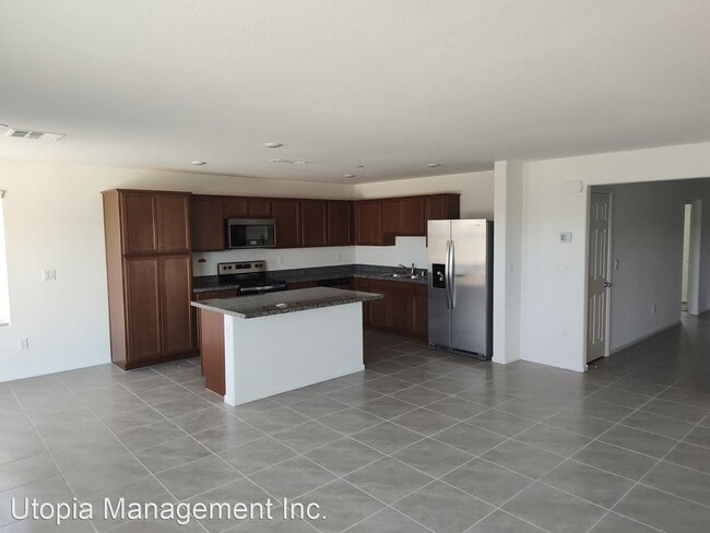 Building Photo - 3 br, 2 bath House - 856 Turtleback Falls Ave