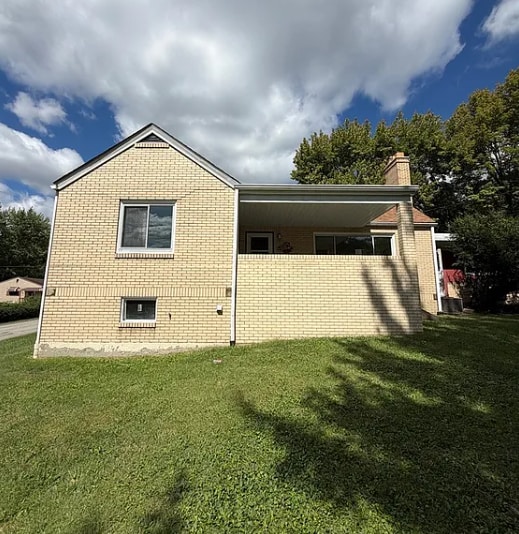 Building Photo - 306 Valley Dr