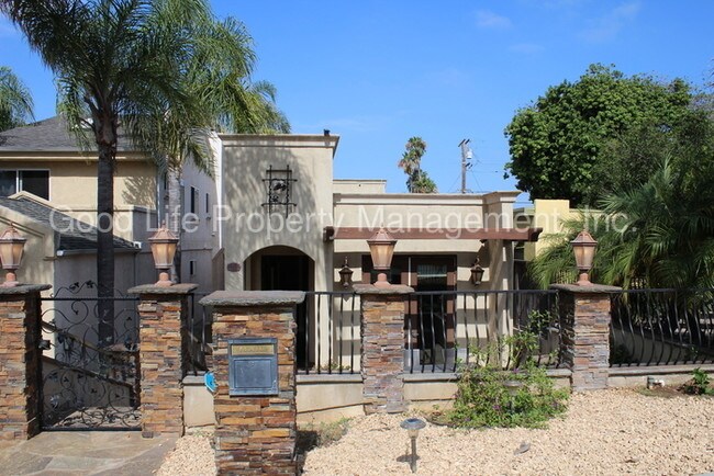 Building Photo - 3528 Princeton Ave