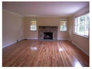 Building Photo - 2806 Anderson Dr