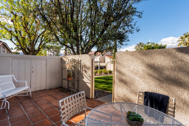 Foto del edificio - 6175 Montecito Dr