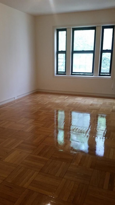 Primary Photo - 1560 Grand Concourse
