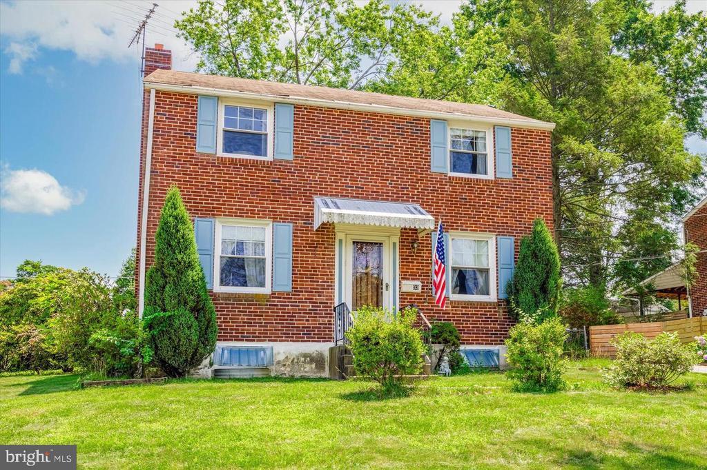 Primary Photo - 33 Sterner Ave