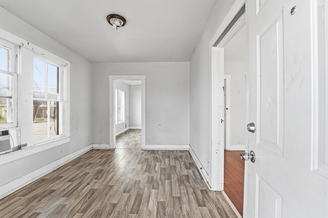 Building Photo - 2420 Stevens St