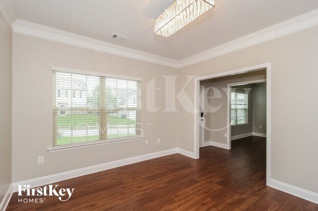 Foto del edificio - 119 Dynasty Ln