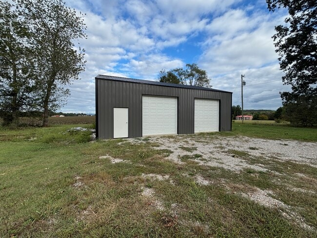 Foto del edificio - 1313 Liberty Rd