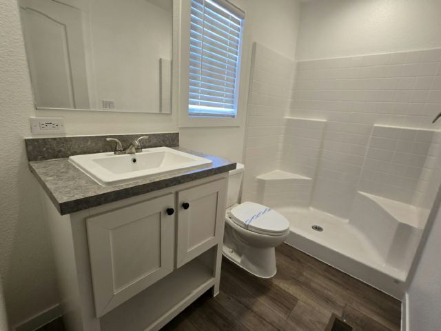 Foto del edificio - 4650 E Lake Mead Blvd
