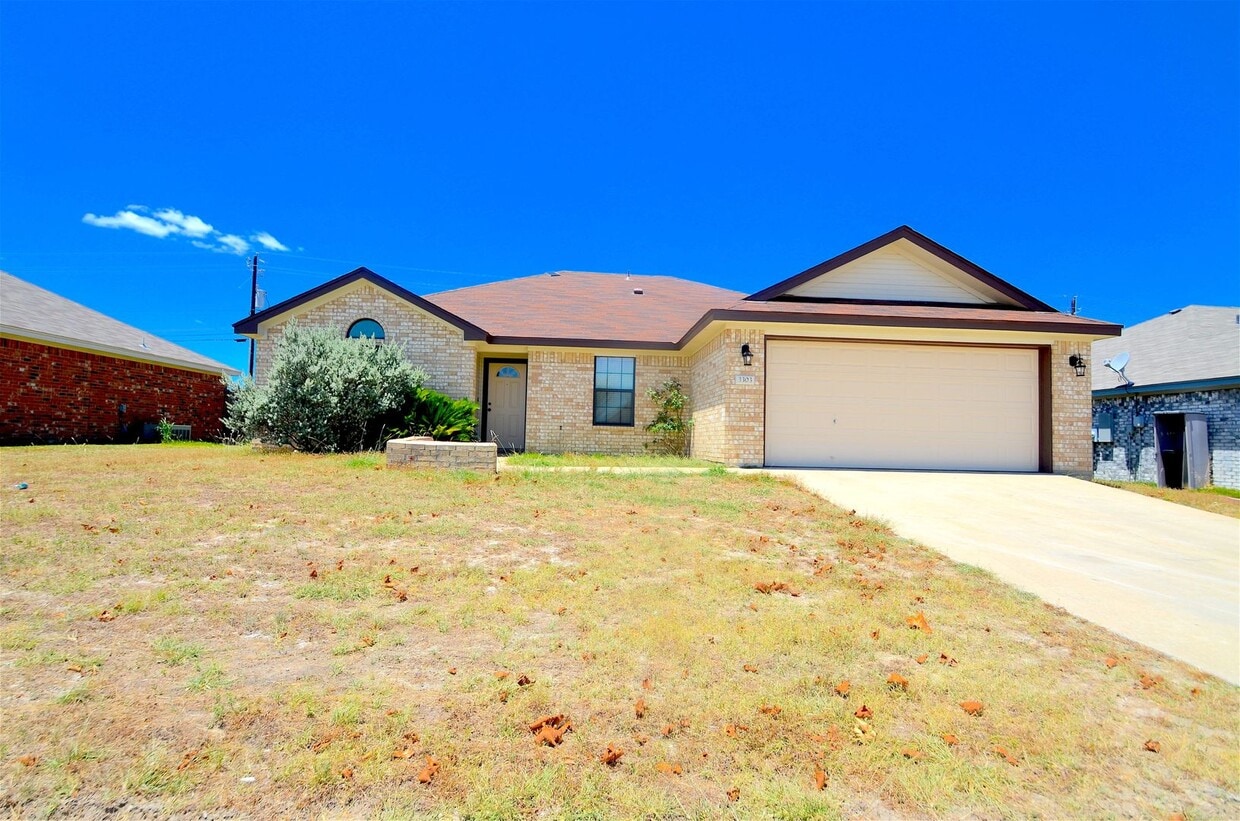 Primary Photo - Home In Great Condition