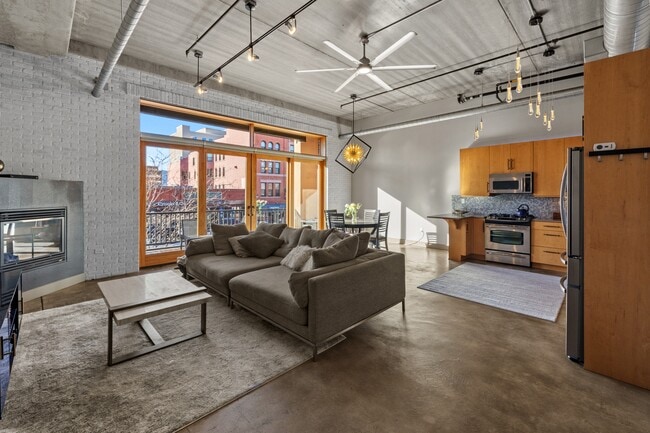 Building Photo - 101 N Tejon St