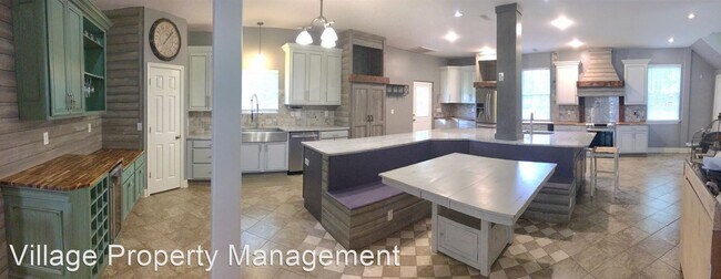 Building Photo - 4 br, 3.5 bath House - 1800 Warren Hollow Rd.