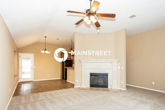 Building Photo - 4 Bedroom Pet-Friendly Home in Norman, OK with Main Street Renewal