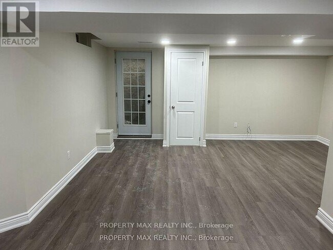 Building Photo - 41 Glenthorne Dr
