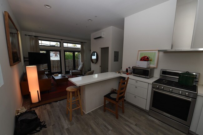 Foto del edificio - 1509 Cabrillo Ave