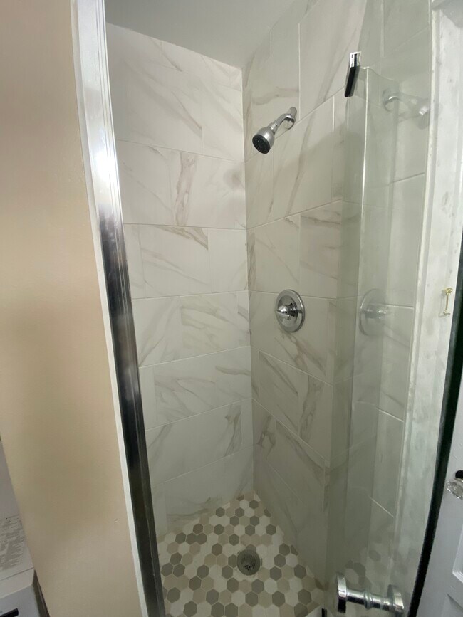 shower - 112 North Queen Street