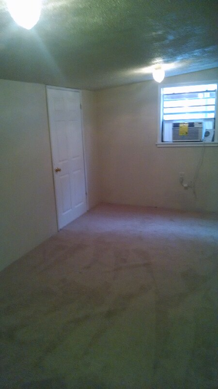 Building Photo - 525 N Hennessey St