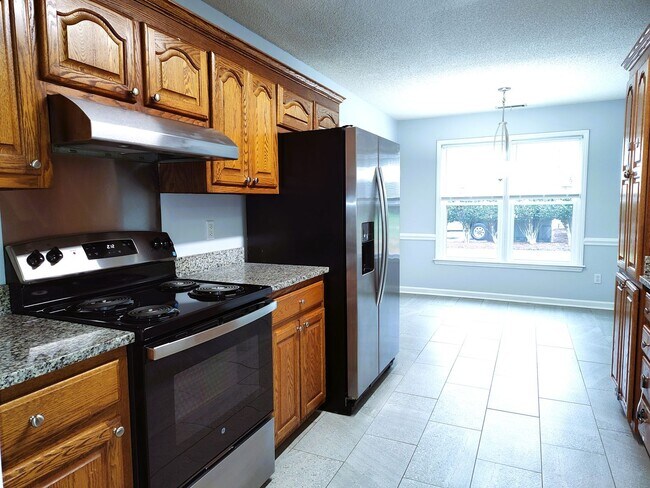 Foto del edificio - Pristine, Ranch Style Home Located in the Clubview Acres Community in Monroe