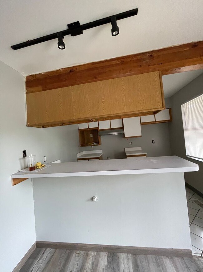 Foto del edificio - OSU North Campus 5 bedroom 2 bath apartment