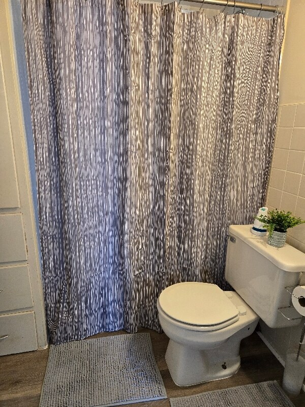 Foto del edificio - 718 W 23rd St