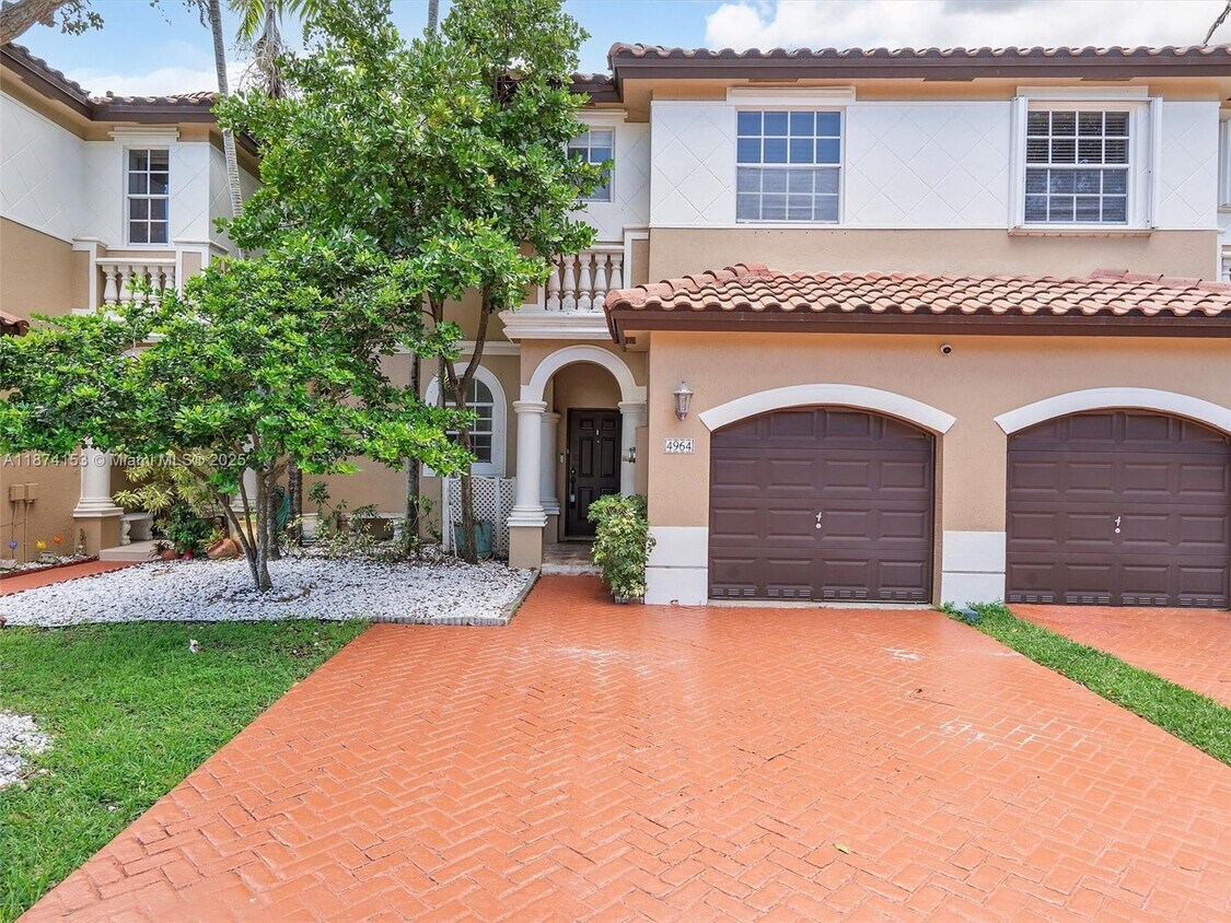 Foto principal - 4964 SW 128th Ave