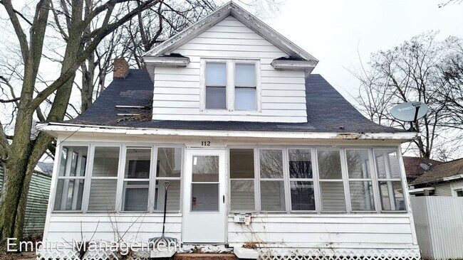 Building Photo - 3 br, 1 bath House - 112 E Lawrence St