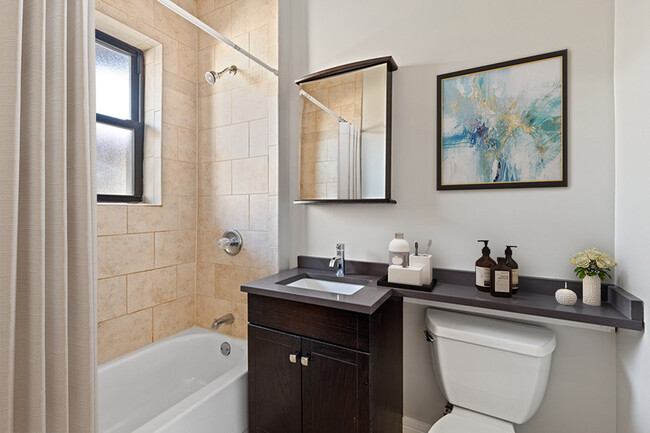 Building Photo - 4407 Wolcott
