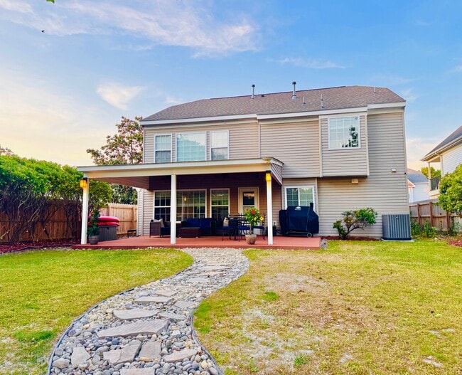 Building Photo - 5545 Bulls Bay Dr