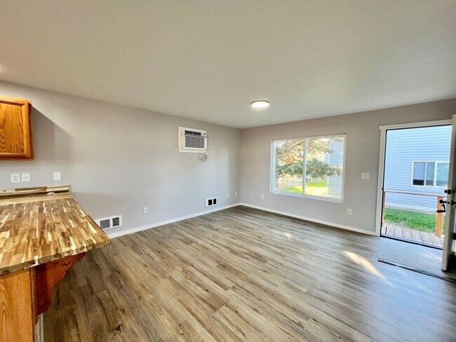 Foto del edificio - 810 E White Birch Ave